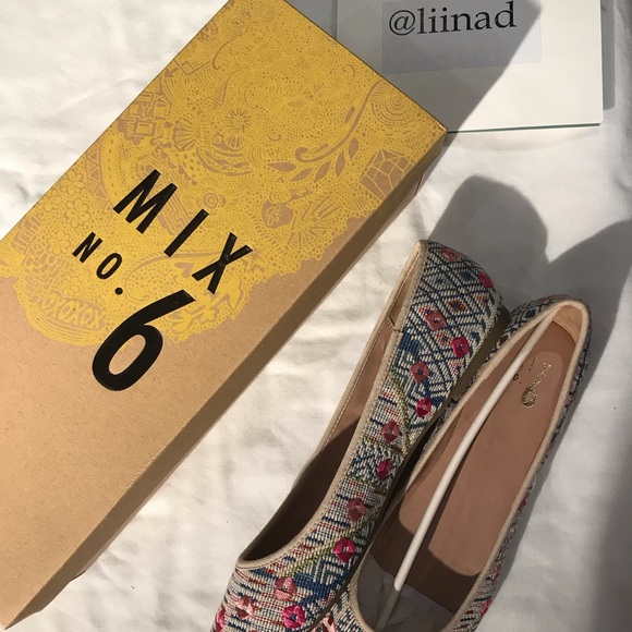 New Mix No. 6 Flats Shoes Womens Size 10 Embroidered Floral Danzey Slip On - Picture 2 of 4